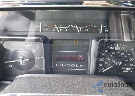 2009 Lincoln Navigator z USA, uszkodzony, nr VIN 5LMFU28599LJ01018